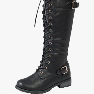 New out the box never worn lace up combat boots
